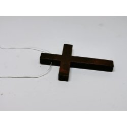 Kors i mrkebrun tr (nyt)