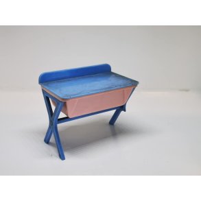 Puslebord/badekar i plastik (gammel+defekt)