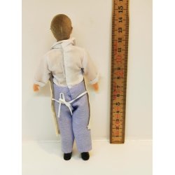 Dukke til dukkehus scala 1:12 (ny)