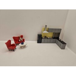 Meget lille dukke i porceln (antik)