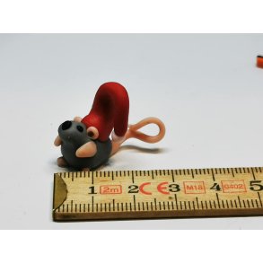 Mus med nissehue (hndlavet)