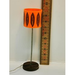 Retro lampe med Lundby stik (brugt/fin stand)