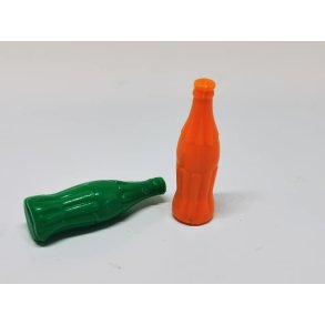 2 flasker i plastik (brugt)