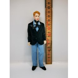 Dukke i resin til dukkehus scala 1:12 (ny)