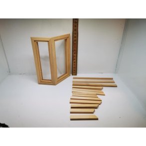 Hjrne vindue i umalet tr (nyt) Eurominis nr HM520