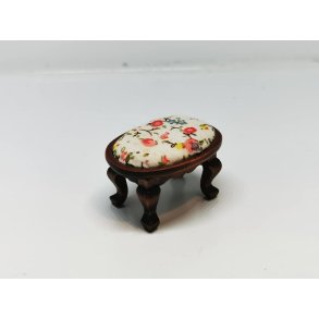 Lille skammel i tr (ny)