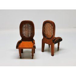 Stol til dukkerhuse scala 1:16/1:18 (brugt)