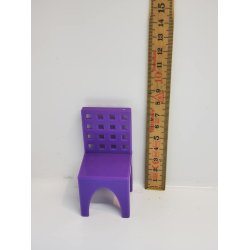 Stole i plastik til dukkehus scala 1:12 (brugt)