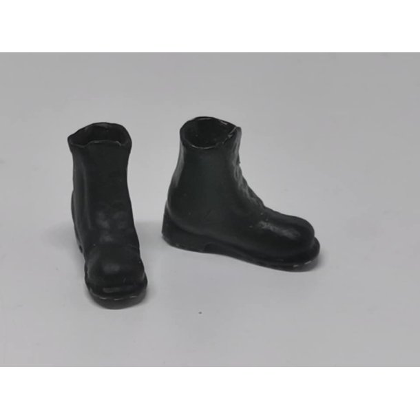 Kort støvle i resin (brugt) Sko, strømper alle størrelser - Frost miniature
