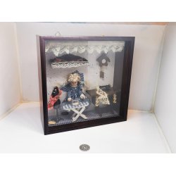 Kikkasse med systue i mahogni kasse scala 1:12