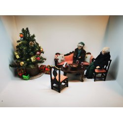 Stol til dukkehus scala 1:12 (gammel/antik)