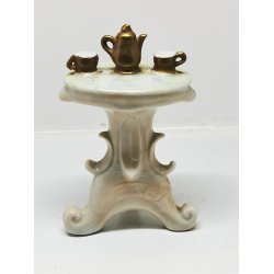 Bord med kande og kopper i porceln (antik)