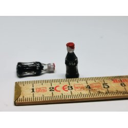 2 Cola flasker til dukkehus scala 1:16 (ny)