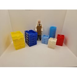 Firkantet kasse i plastik (ny) ml 4,3 x 4,3 cm