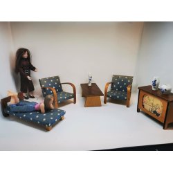 Daybed til dukkehus scala 1:12 (antik)