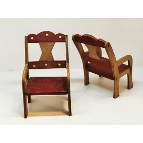 Stol i tr til dukkehus scala 1:6 (gammel)