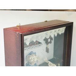 Kikkasse med systue i mahogni kasse scala 1:12