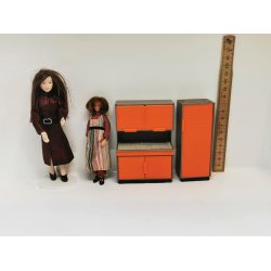 Kkkenbord/skab i plastik (brugt)