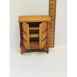 Lundby dkketjsskab fra 1977 (brugt)