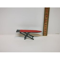 Strygebrt i metal til dukkehus scala 1:18 (antik)