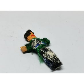 Lille stof/garn dukke (brugt)