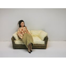 Sofa til dukkehus scala 1:12i resin (ny)