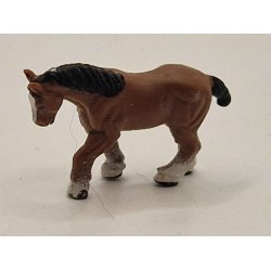 Meget lille hest i plastik (brugt)