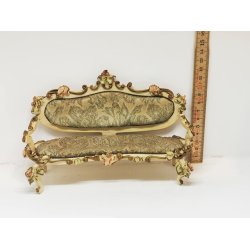 Rudolf Szalasi sofa fra 1950'erne til dukkehus scala 1:12 (antik)