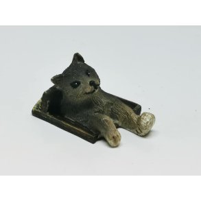 Kat i kattelem i resin (ny)