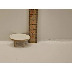 Meget lille bord i tr (brugt)