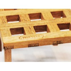 Havebord i trip trap tr (hndlavet)