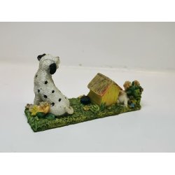 Hunde og hundehus i resin (brugt)