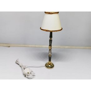 Lamper, lysestager, el og tilbehør bla. stearinlys