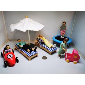 Have mbler og andre ting til haven