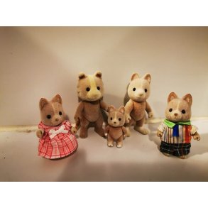 Sylvanian og andre børne dukkehus ting